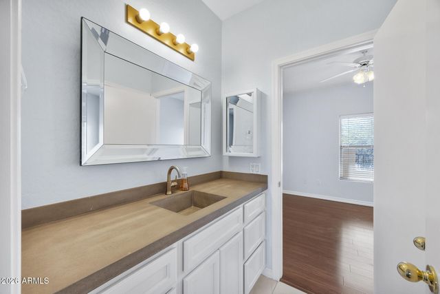 3006 E KINGS Avenue, Phoenix, AZ 85032