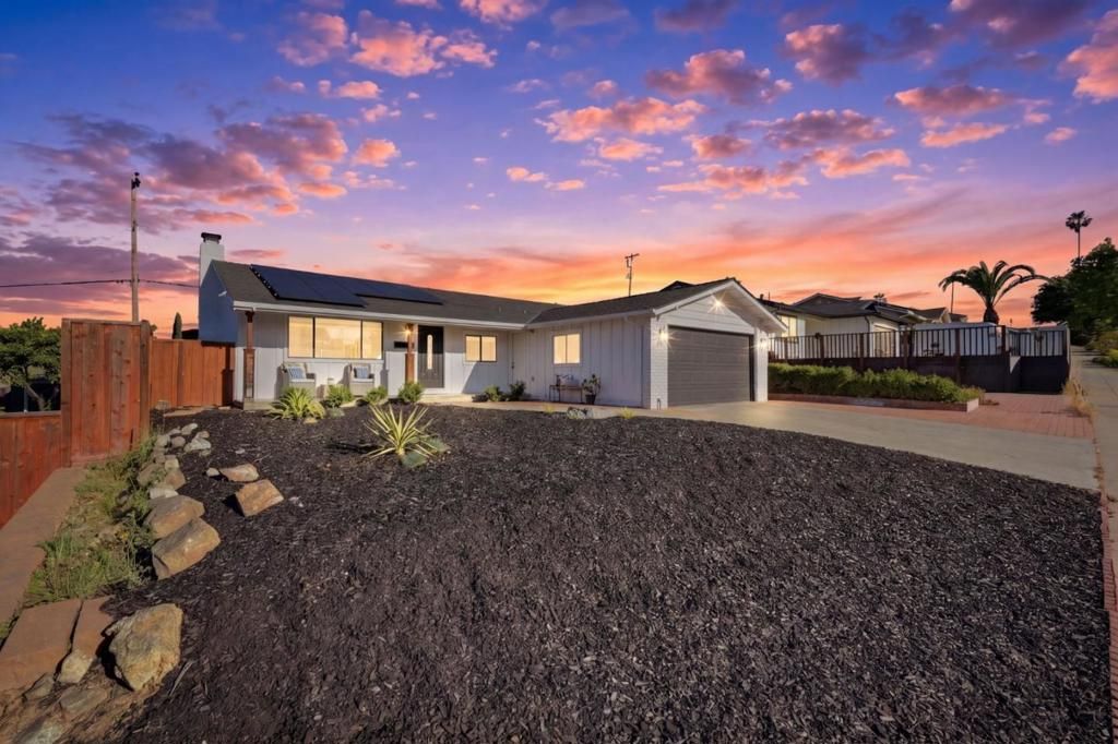 Image 2 of property listing at 4610 Capitola Avenue, San Jose, CA 95111