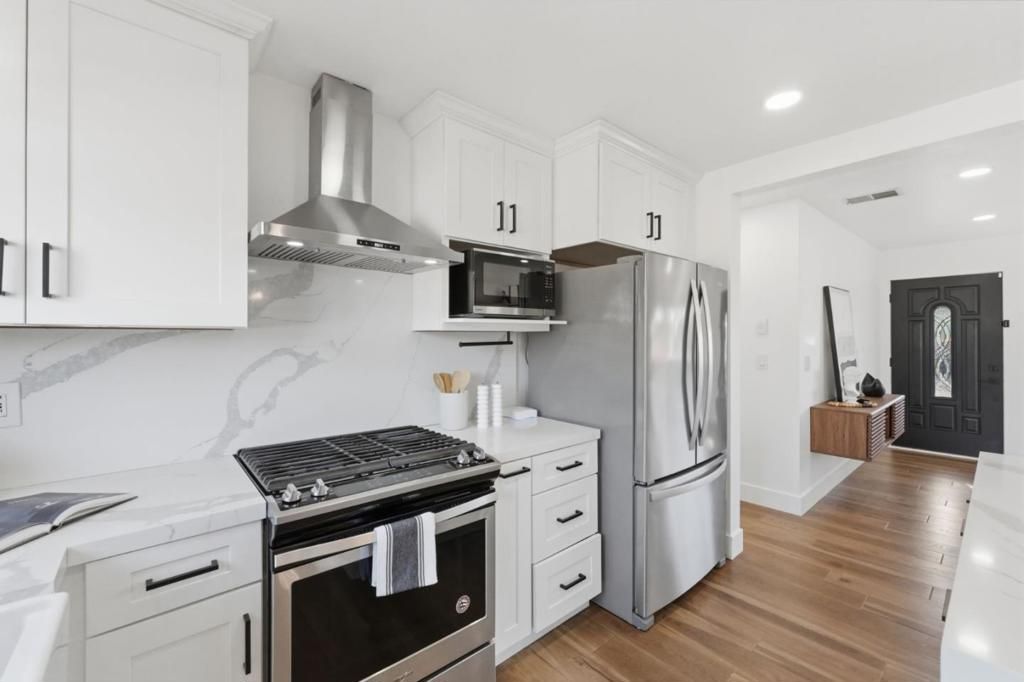 Image 22 of property listing at 4610 Capitola Avenue, San Jose, CA 95111