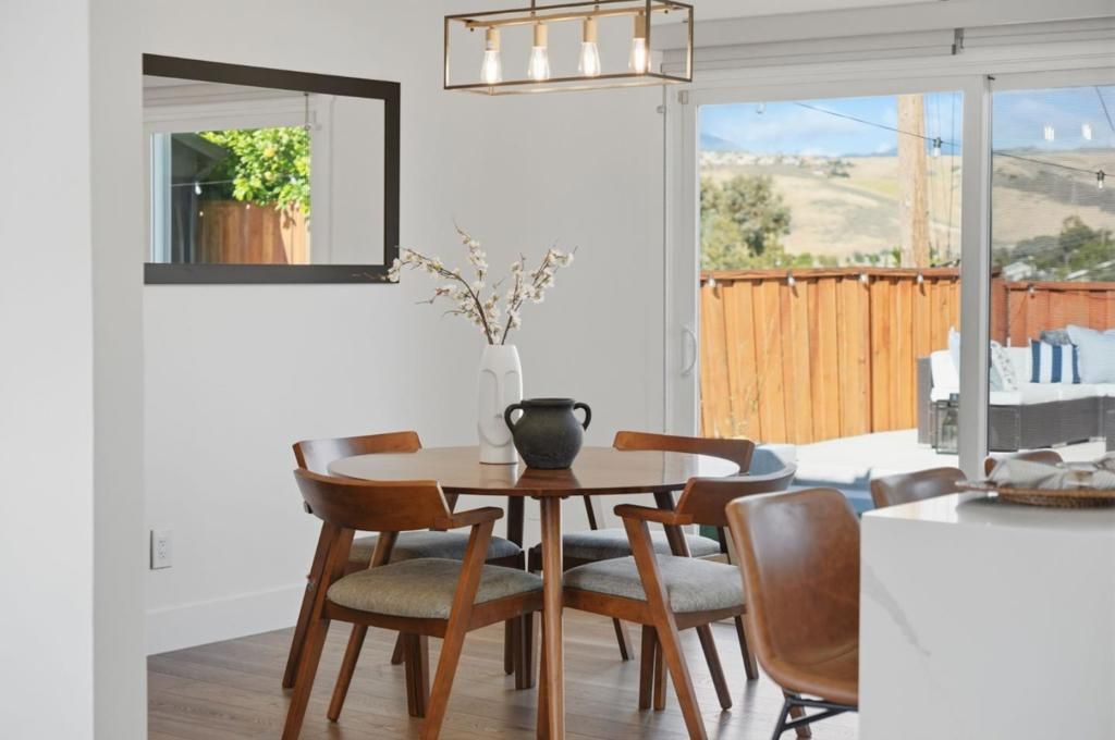 Image 25 of property listing at 4610 Capitola Avenue, San Jose, CA 95111