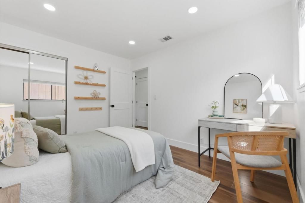 Image 36 of property listing at 4610 Capitola Avenue, San Jose, CA 95111