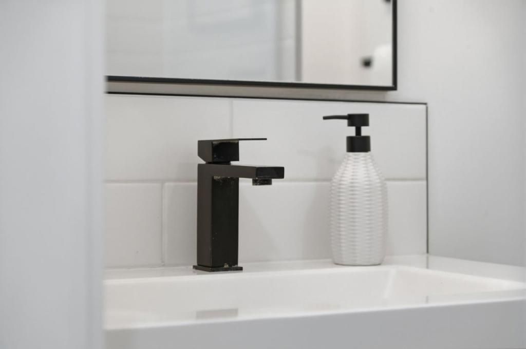 Image 42 of property listing at 4610 Capitola Avenue, San Jose, CA 95111