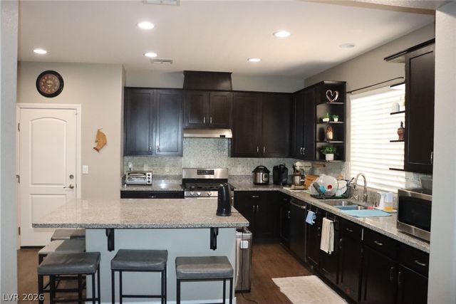 1517 Eagles Pass Avenue, North Las Vegas, NV 89084