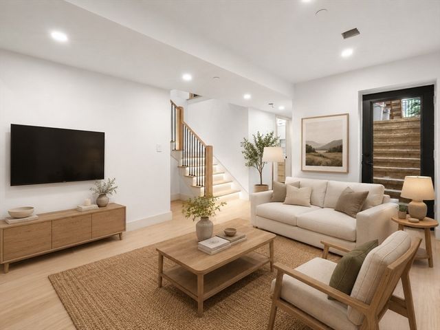 17 Princeton St 1A, Boston, MA 02128