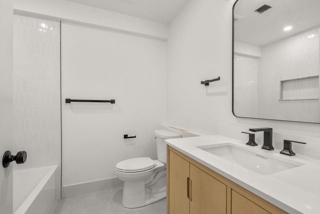 17 Princeton St 1A, Boston, MA 02128