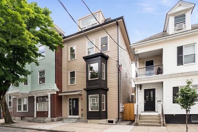 17 Princeton St 1A, Boston, MA 02128