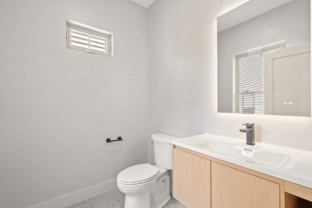 17 Princeton St 1A, Boston, MA 02128