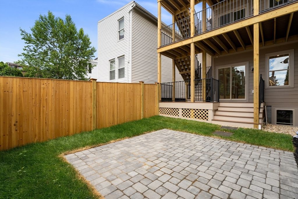 17 Princeton St 1A, Boston, MA 02128