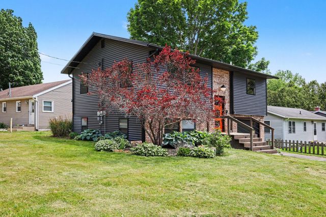 2865 S Patterson Road, Yankee Springs Twp, MI 49348