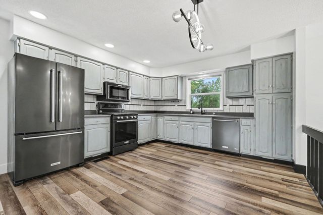2865 S Patterson Road, Yankee Springs Twp, MI 49348