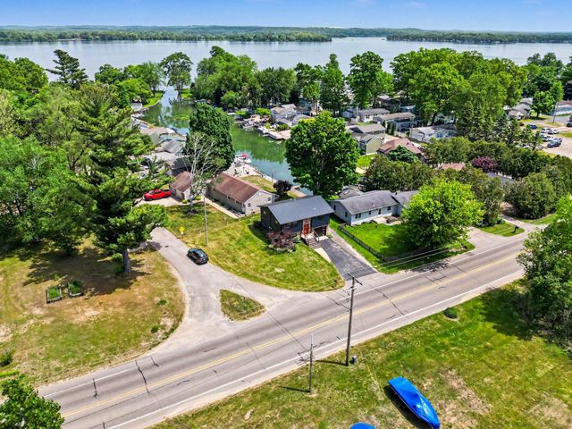 2865 S Patterson Road, Yankee Springs Twp, MI 49348