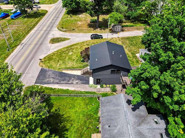 2865 S Patterson Road, Yankee Springs Twp, MI 49348