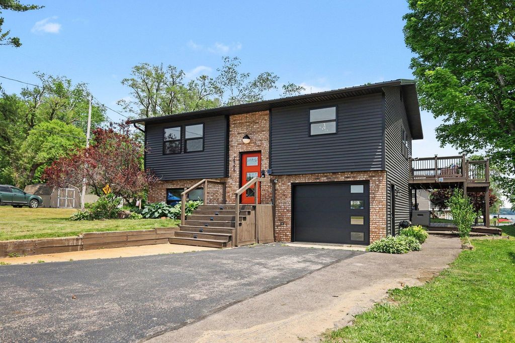 2865 S Patterson Road, Yankee Springs Twp, MI 49348