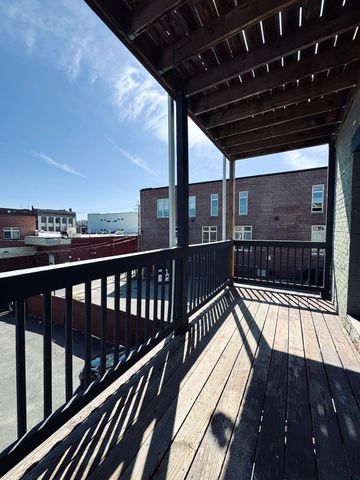 189 Chestnut St 2, Chelsea, MA 02150