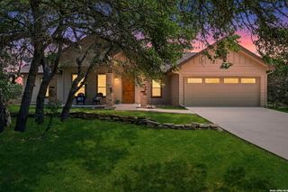111 Swallow Ct, Canyon Lake, TX 78133
