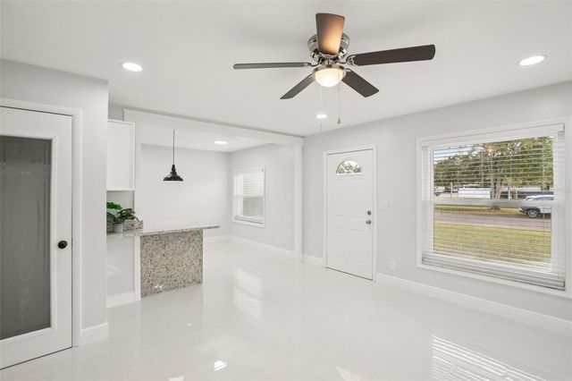 10120 ALAMBRA AVENUE, Tampa, FL 33619