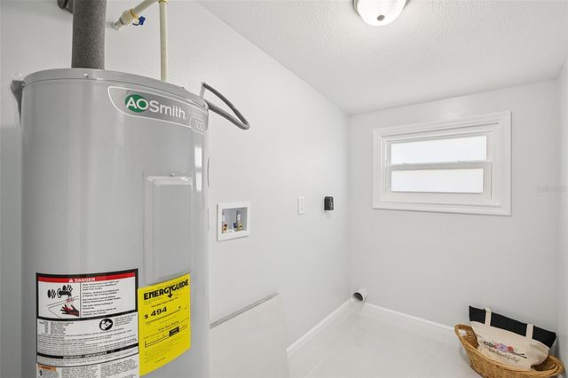 10120 ALAMBRA AVENUE, Tampa, FL 33619