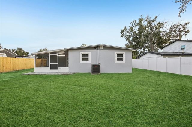 10120 ALAMBRA AVENUE, Tampa, FL 33619