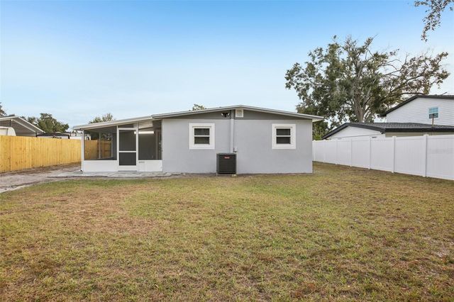 10120 ALAMBRA AVENUE, Tampa, FL 33619