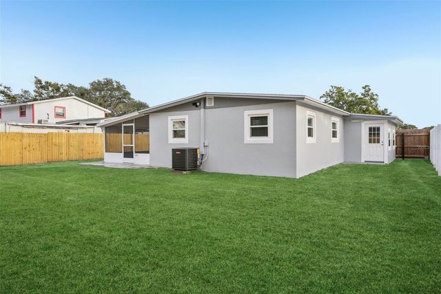 10120 ALAMBRA AVENUE, Tampa, FL 33619