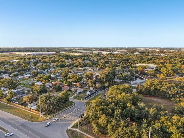 10120 ALAMBRA AVENUE, Tampa, FL 33619