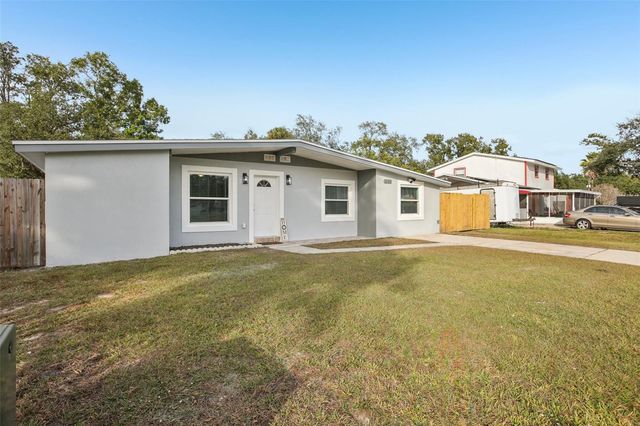 10120 ALAMBRA AVENUE, Tampa, FL 33619