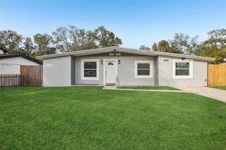 10120 ALAMBRA AVENUE, Tampa, FL 33619