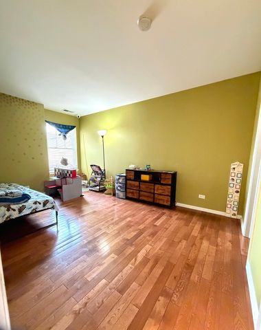 1820 CRENSHAW Circle 1820, Vernon Hills, IL 60061