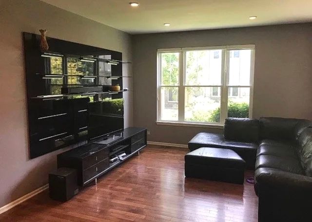 1820 CRENSHAW Circle 1820, Vernon Hills, IL 60061