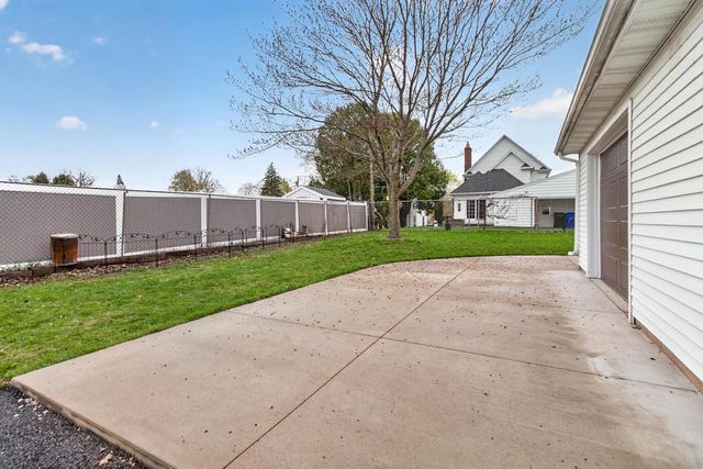 217 GERTRUDE STREET, Kaukauna, WI 54130