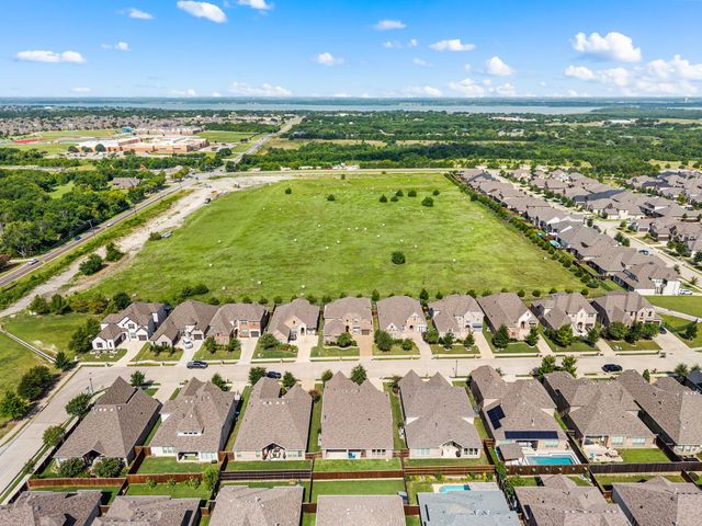 3318 Ridgecross Drive, Rockwall, TX 75087
