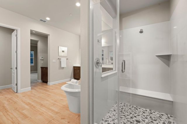 9732 Sword Dancer Dr, Roseville, CA 95747