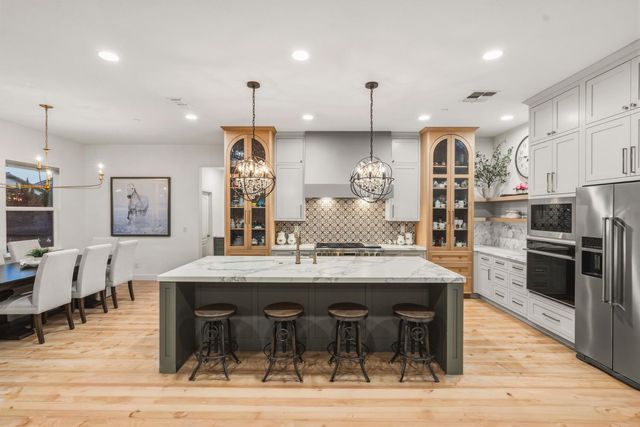 9732 Sword Dancer Dr, Roseville, CA 95747