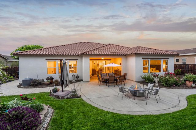 9732 Sword Dancer Dr, Roseville, CA 95747