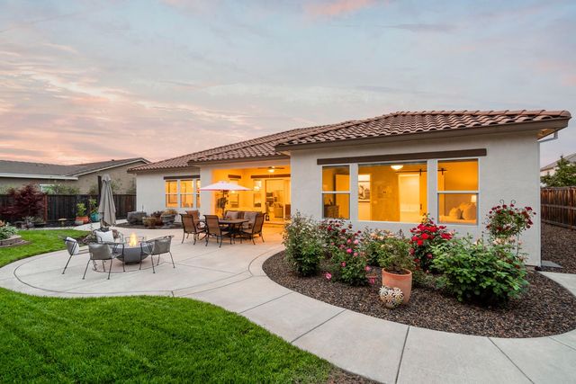 9732 Sword Dancer Dr, Roseville, CA 95747