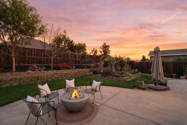 9732 Sword Dancer Dr, Roseville, CA 95747