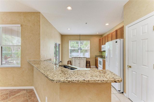 3931 YELLOWSTONE CIRCLE, Sarasota, FL 34233