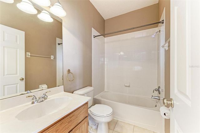 3931 YELLOWSTONE CIRCLE, Sarasota, FL 34233