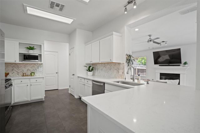 3207 Silkgrass BND, Austin, TX 78748