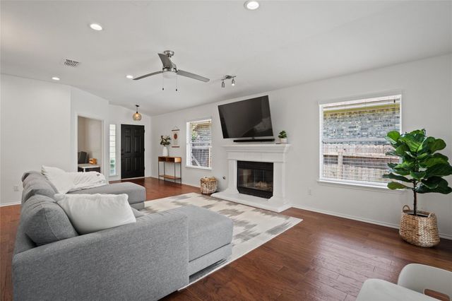 3207 Silkgrass BND, Austin, TX 78748