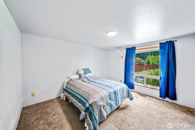 8630 Conifer Court SE, Olympia, WA 98513