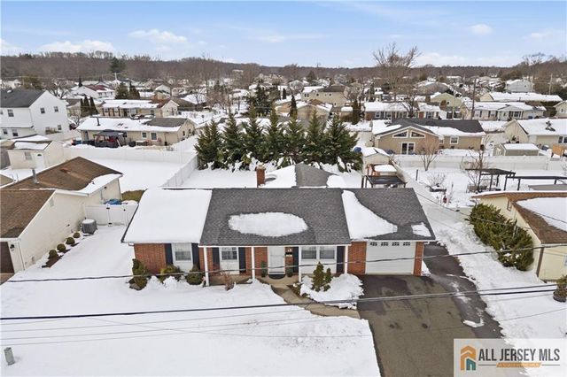 15 Drexel Terrace, Monroe, NJ 08831