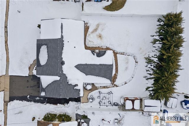 15 Drexel Terrace, Monroe, NJ 08831