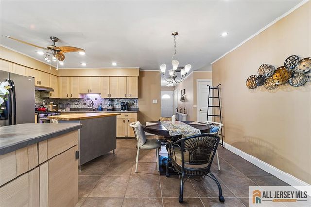 15 Drexel Terrace, Monroe, NJ 08831