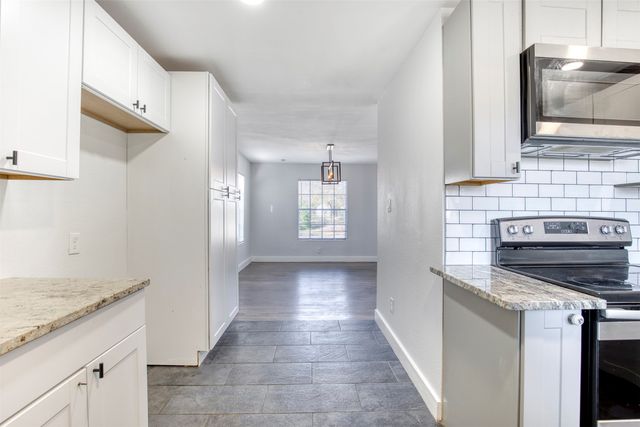 903 W 8th Street, Bonham, TX 75418