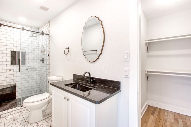 903 W 8th Street, Bonham, TX 75418