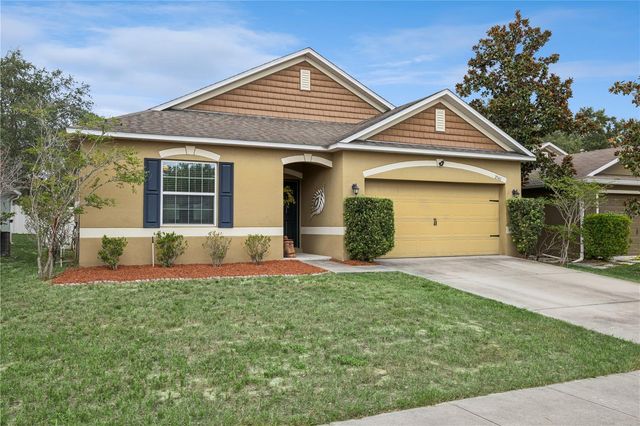 2541 MARTINS RUN, Tavares, FL 32778