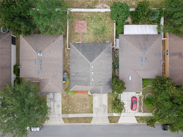 2541 MARTINS RUN, Tavares, FL 32778