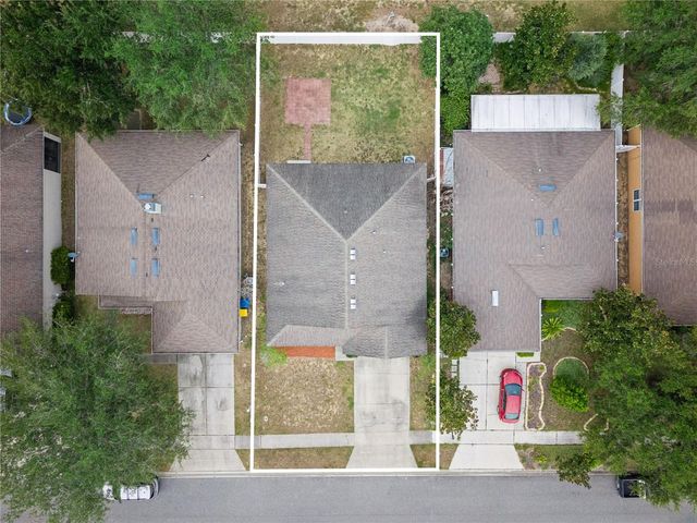 2541 MARTINS RUN, Tavares, FL 32778