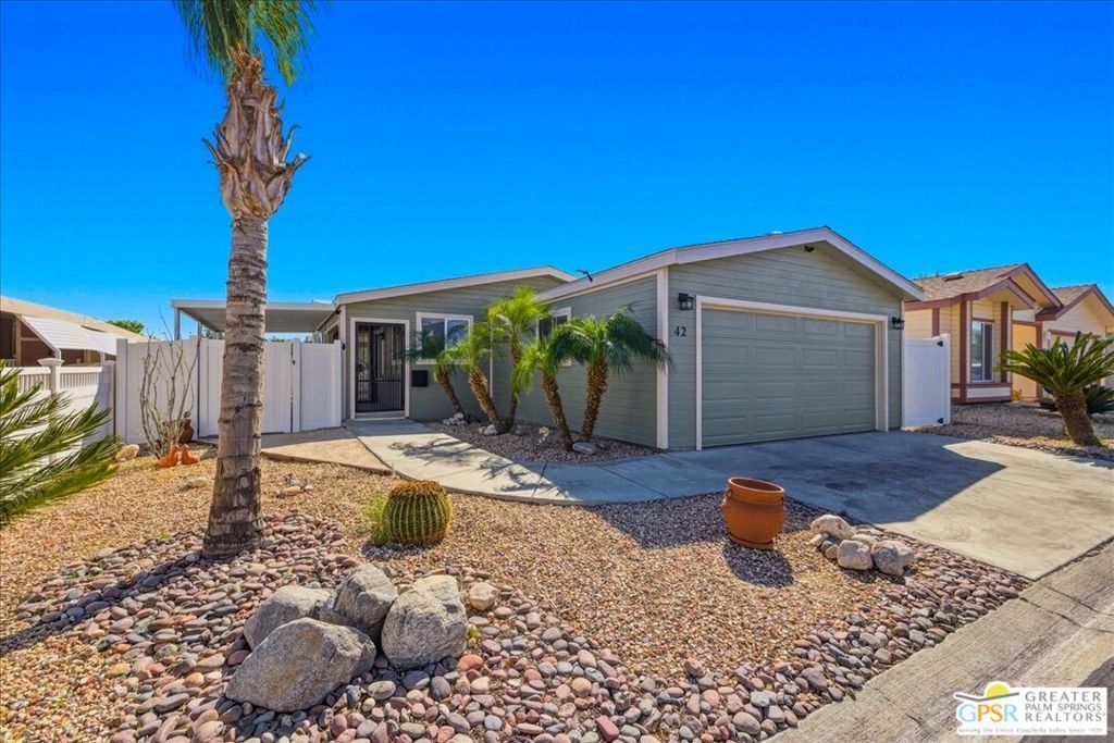 Image 4 of property listing at 15300 Palm Drive 42, Desert Hot Springs, CA 92240